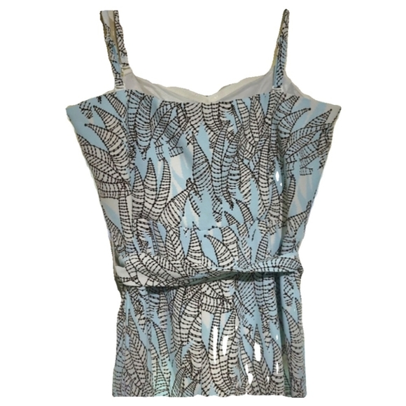 H&M jumpsuit, blue and brown leaf print, cropped length, convertible straps - Picture 7 of 16